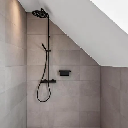 4 Bedroom Stunning In Tossens Lägenhet Stick