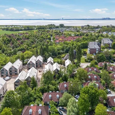 4 Bedroom Stunning In Tossens * Stick